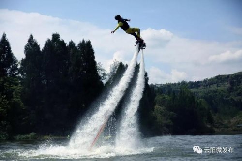 水上空中飞人原理？