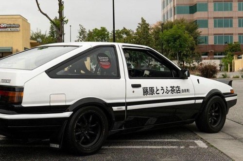 藤原拓海ae86是什么车？